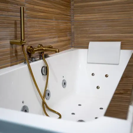 Apartment La Bulle D'or T3, Train Station, Parking, Whirlpool And Air Conditioning